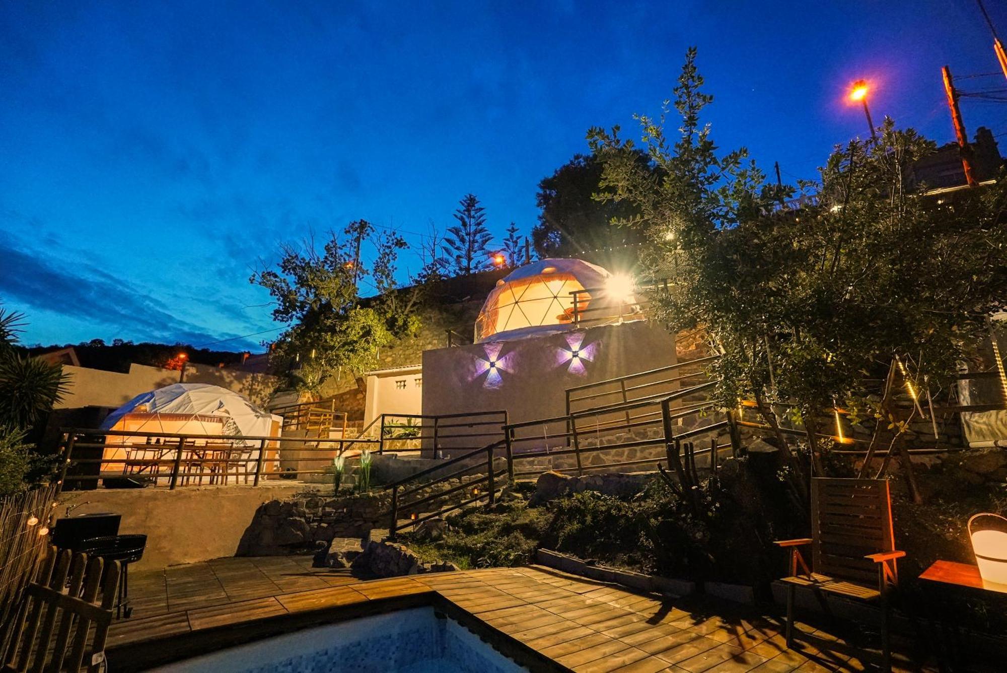 Aaa View Private Terrace Outdoor Heated Hot Tub Family Fun Villa Badalona Exterior photo